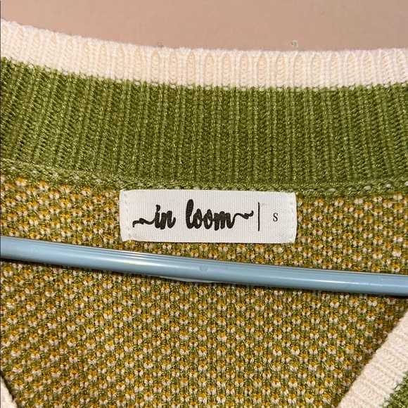 In Loom Green Floral Daisy Button Up Cardigan Sweater Size Small - Picture 4 of 10